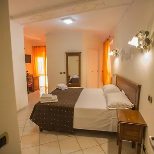 ** Hotel De Monti Italia